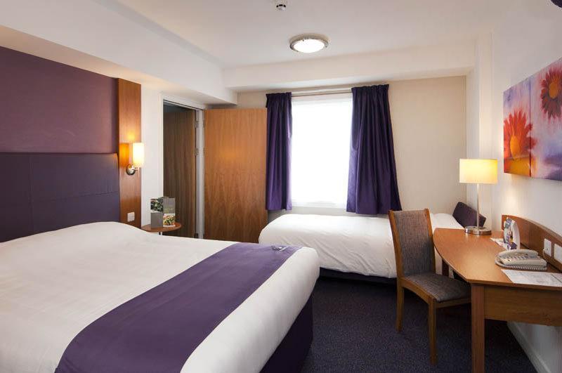 Premier Inn Birmingham Oldbury Oldbury  Eksteriør billede